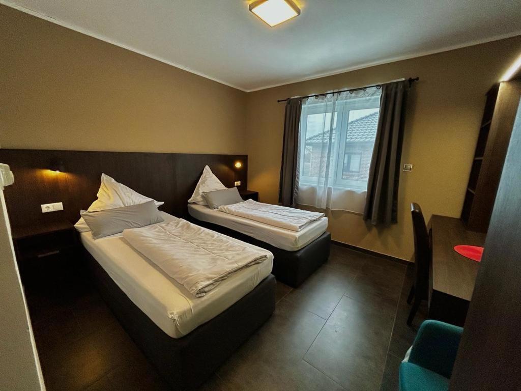 Hotel Restaurant Ayhan Бургдорф Екстериор снимка